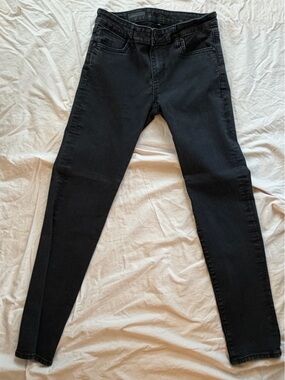 Kut from the Kloth Women's Straight Leg Jeans in Black